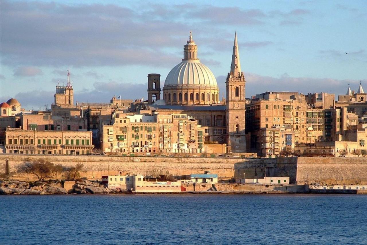 Superlative Apartment With Valletta And Harbour Views Слима Экстерьер фото